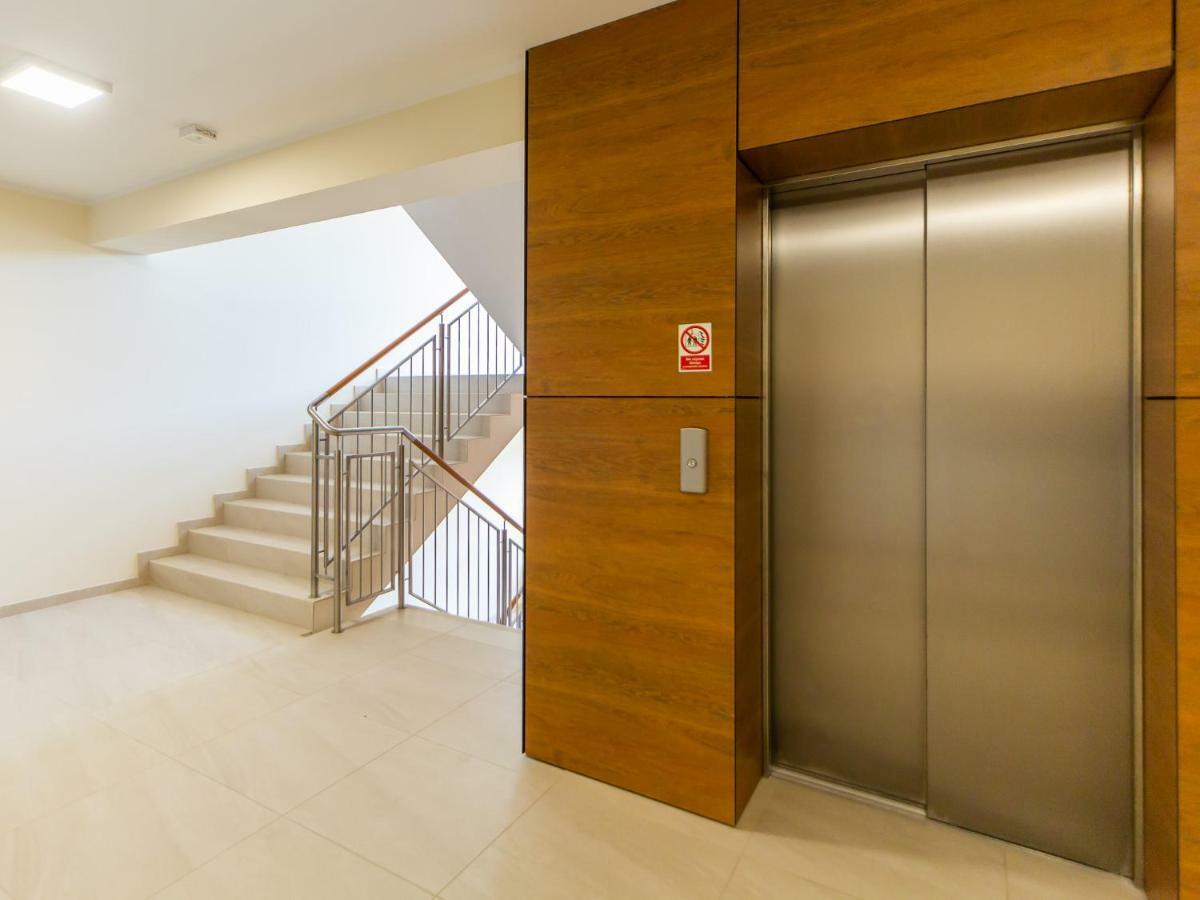 Apartment Rybacka 12a/68, *